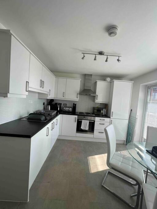 City Centre 2 Bed Apartment Chester Luaran gambar